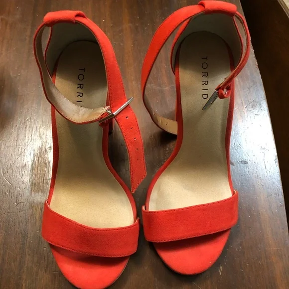 Heels - Picture 1 of 9